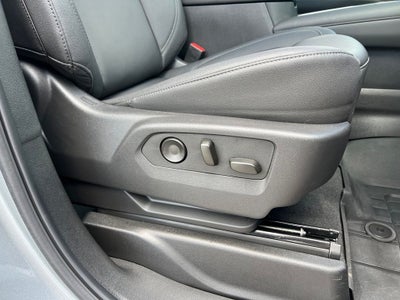 2025 Chevrolet Suburban LT