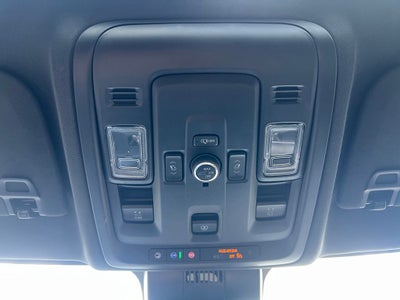 2025 Chevrolet Suburban LT