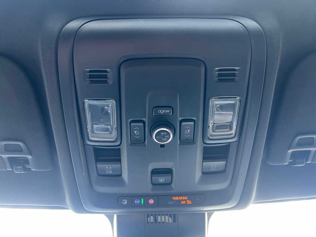 2025 Chevrolet Suburban LT