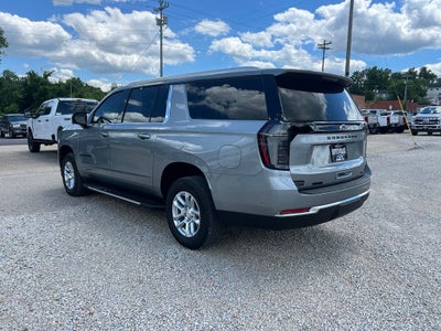 2025 Chevrolet Suburban LT