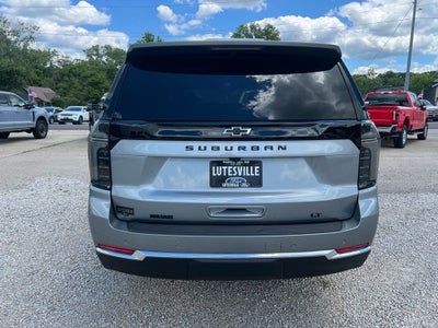 2025 Chevrolet Suburban LT
