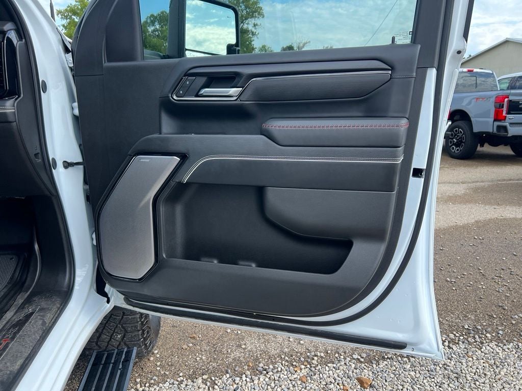 2025 GMC Sierra 2500HD AT4X