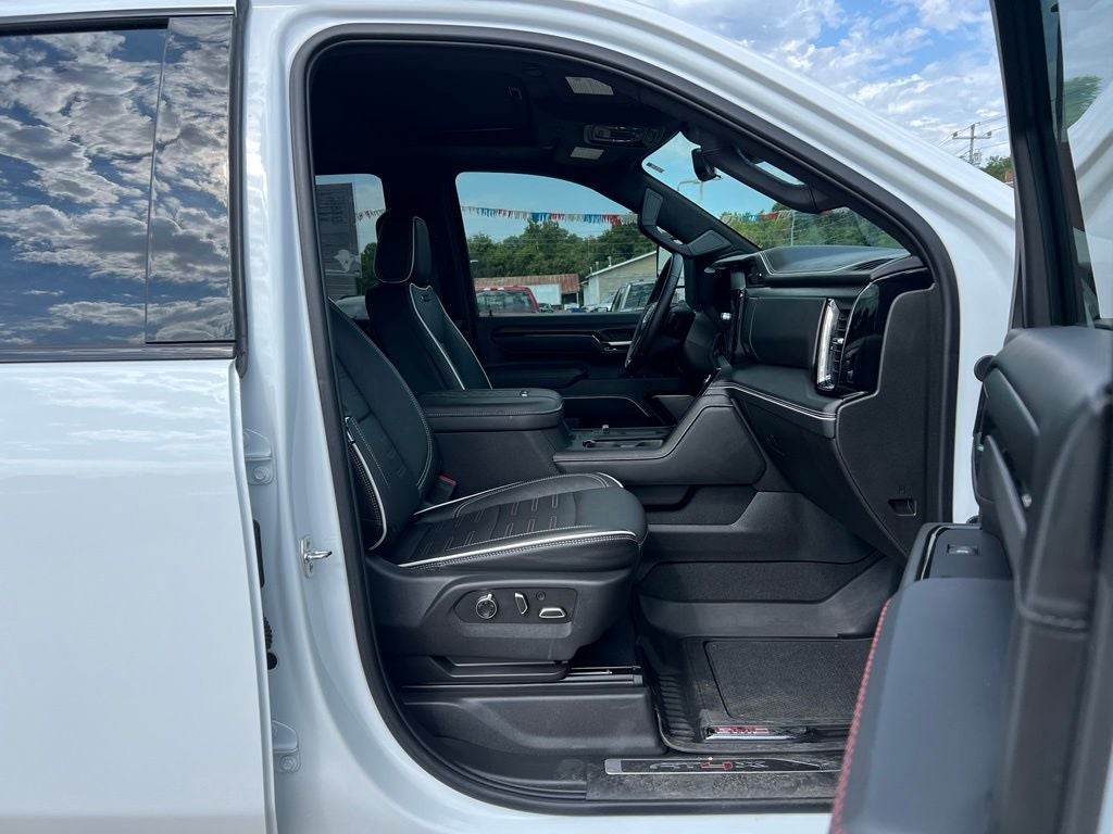 2025 GMC Sierra 2500HD AT4X