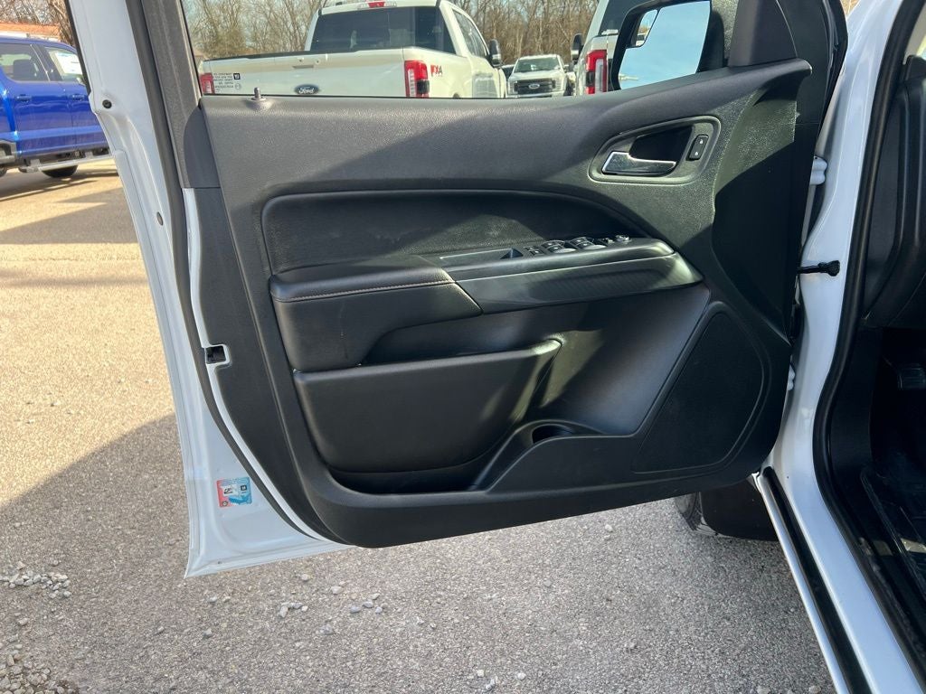 2022 GMC Canyon AT4 w/Cloth