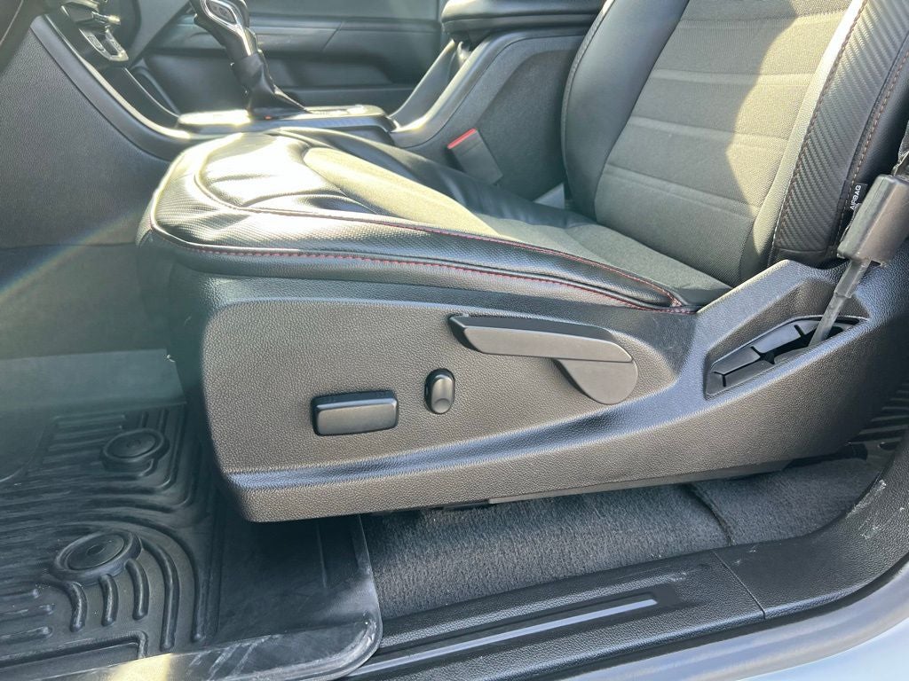 2022 GMC Canyon AT4 w/Cloth