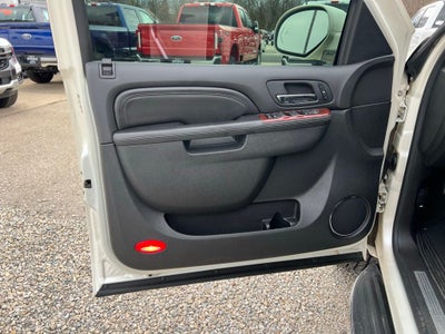 2010 Cadillac Escalade Luxury