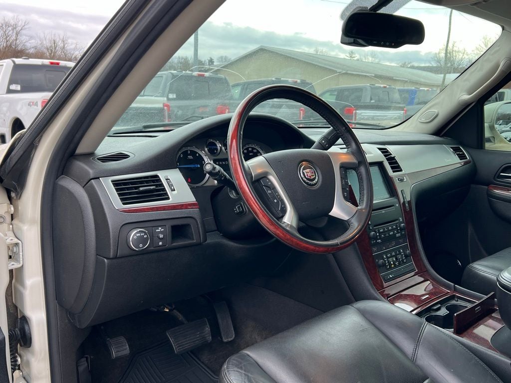 2010 Cadillac Escalade Luxury