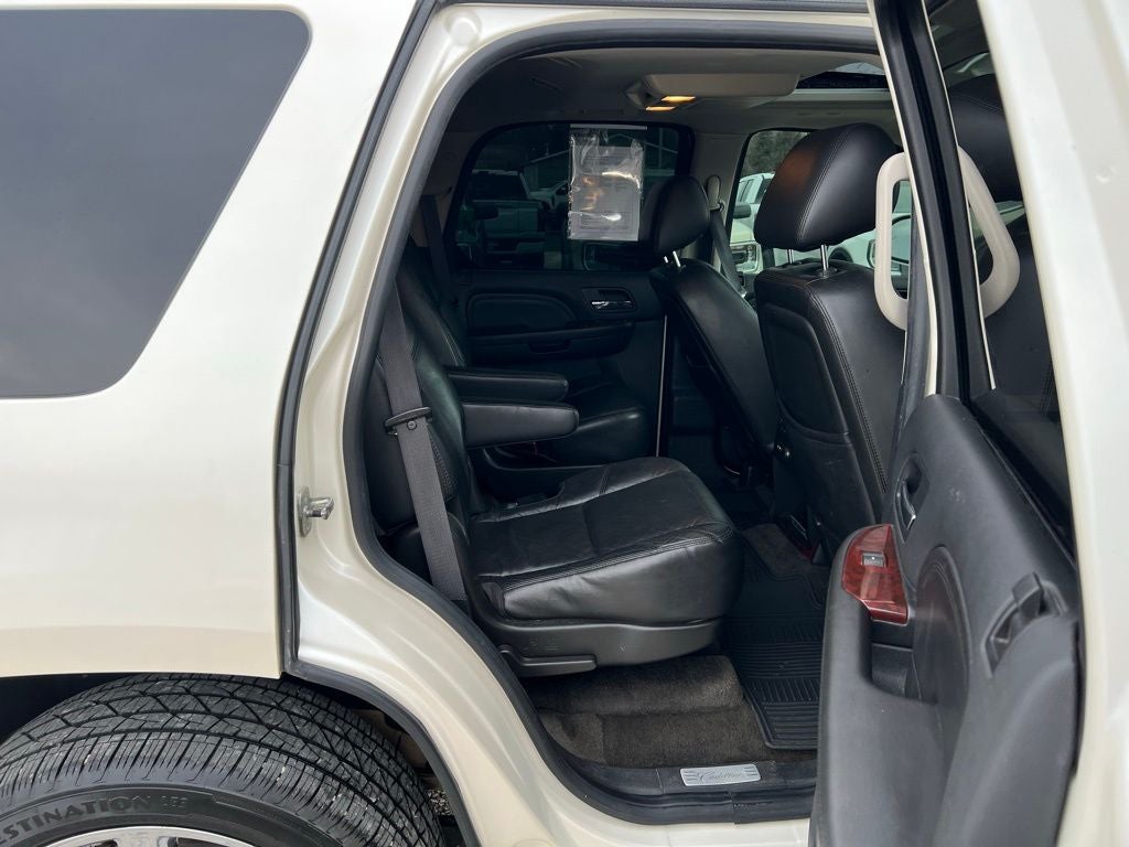 2010 Cadillac Escalade Luxury