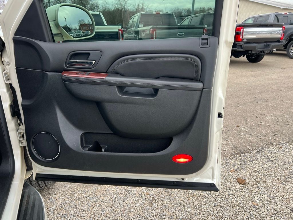 2010 Cadillac Escalade Luxury