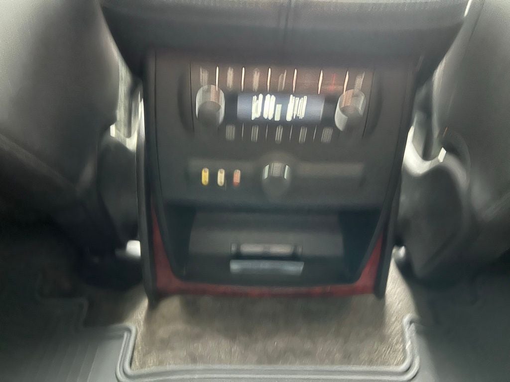 2010 Cadillac Escalade Luxury