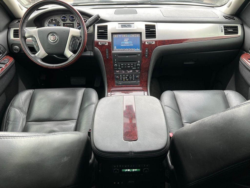 2010 Cadillac Escalade Luxury