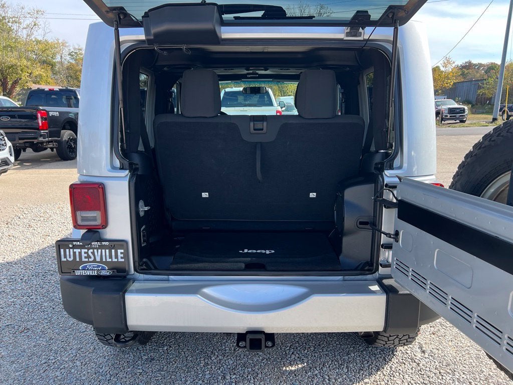 2011 Jeep Wrangler Sahara