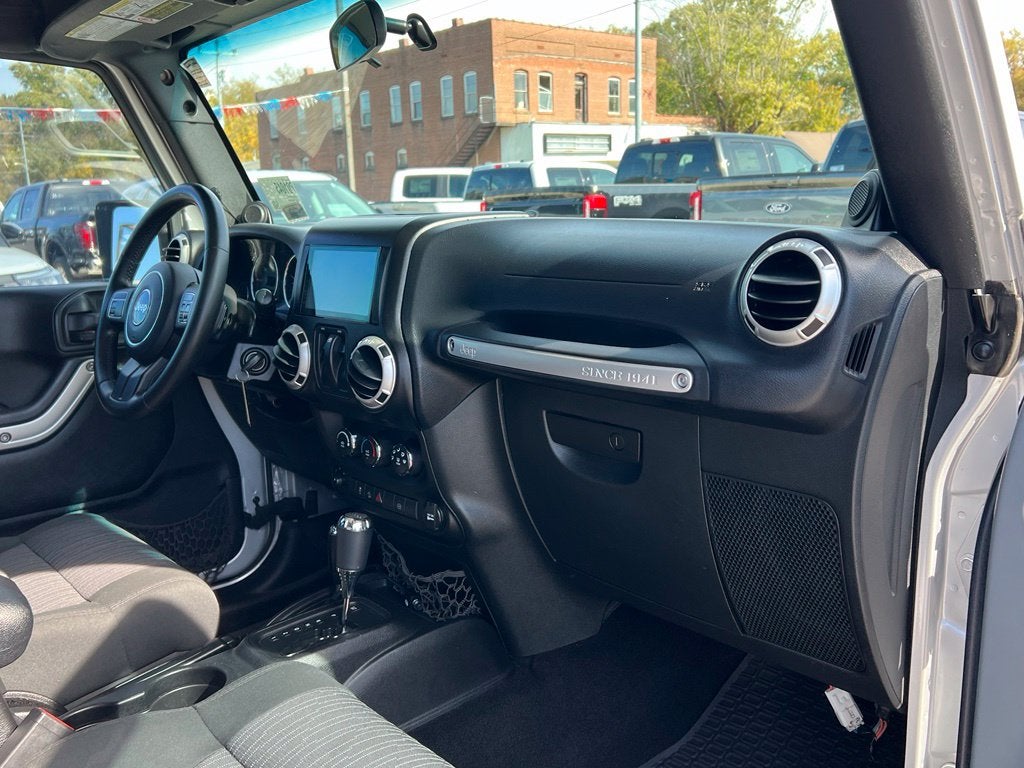2011 Jeep Wrangler Sahara
