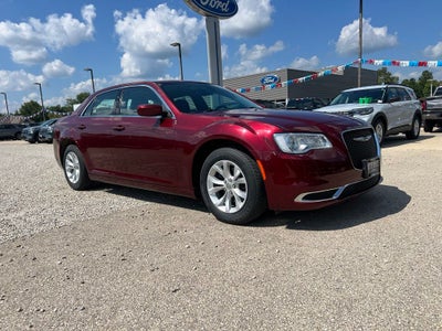 2021 Chrysler 300 Touring