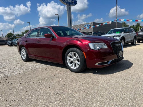 2021 Chrysler 300 Touring
