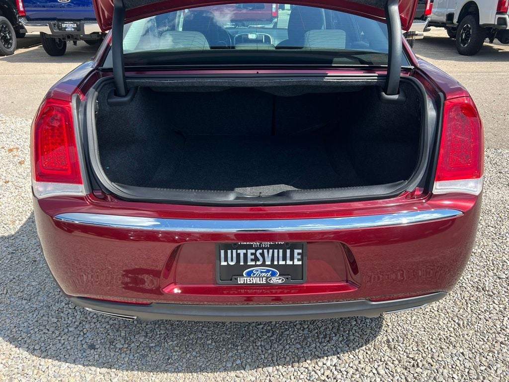2021 Chrysler 300 Touring