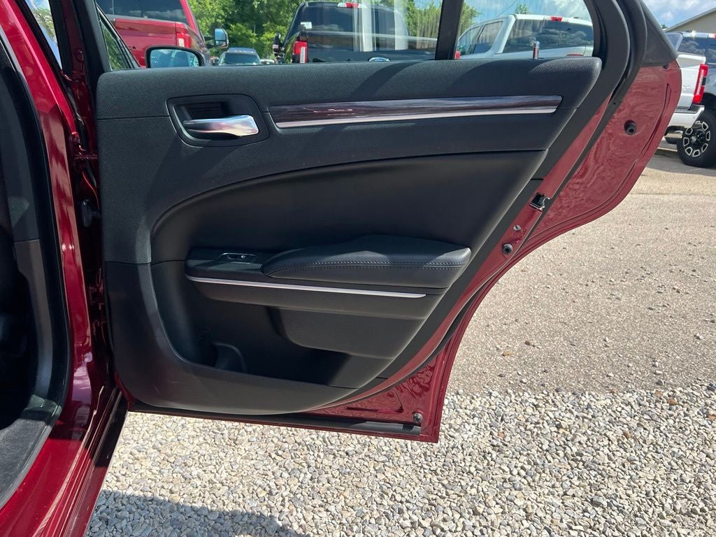 2021 Chrysler 300 Touring