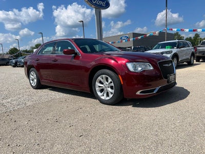 2021 Chrysler 300 Touring