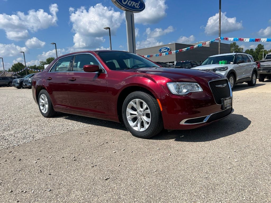 2021 Chrysler 300 Touring