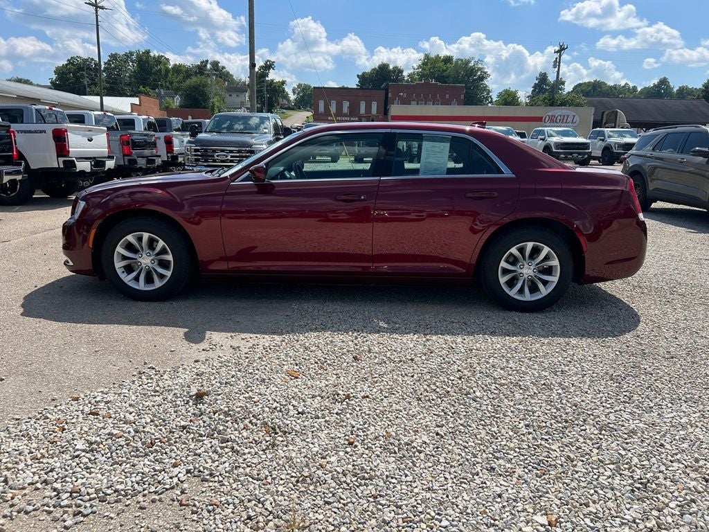 2021 Chrysler 300 Touring