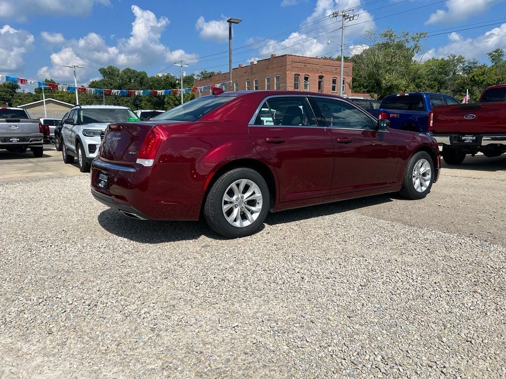 2021 Chrysler 300 Touring