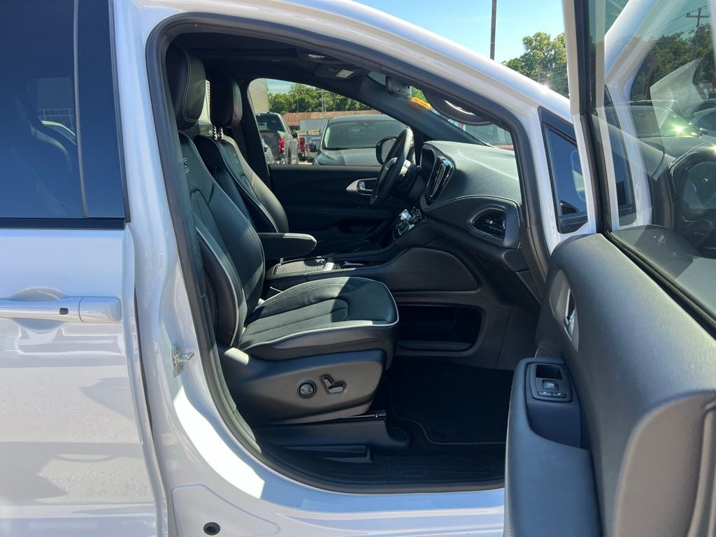 2024 Chrysler Pacifica Limited