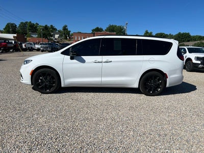 2024 Chrysler Pacifica Limited