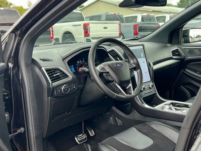 2022 Ford Edge ST