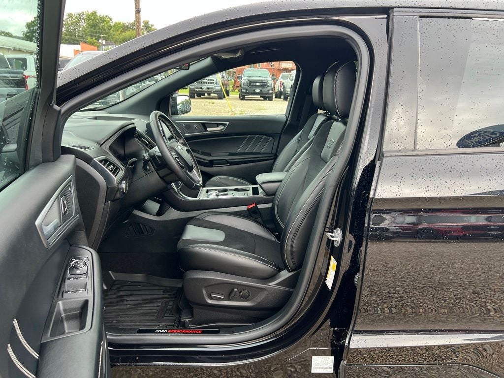2022 Ford Edge ST
