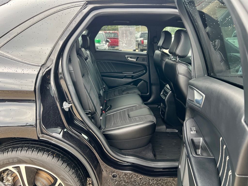 2022 Ford Edge ST