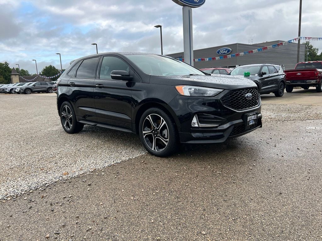 2022 Ford Edge ST