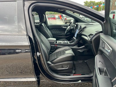 2022 Ford Edge ST