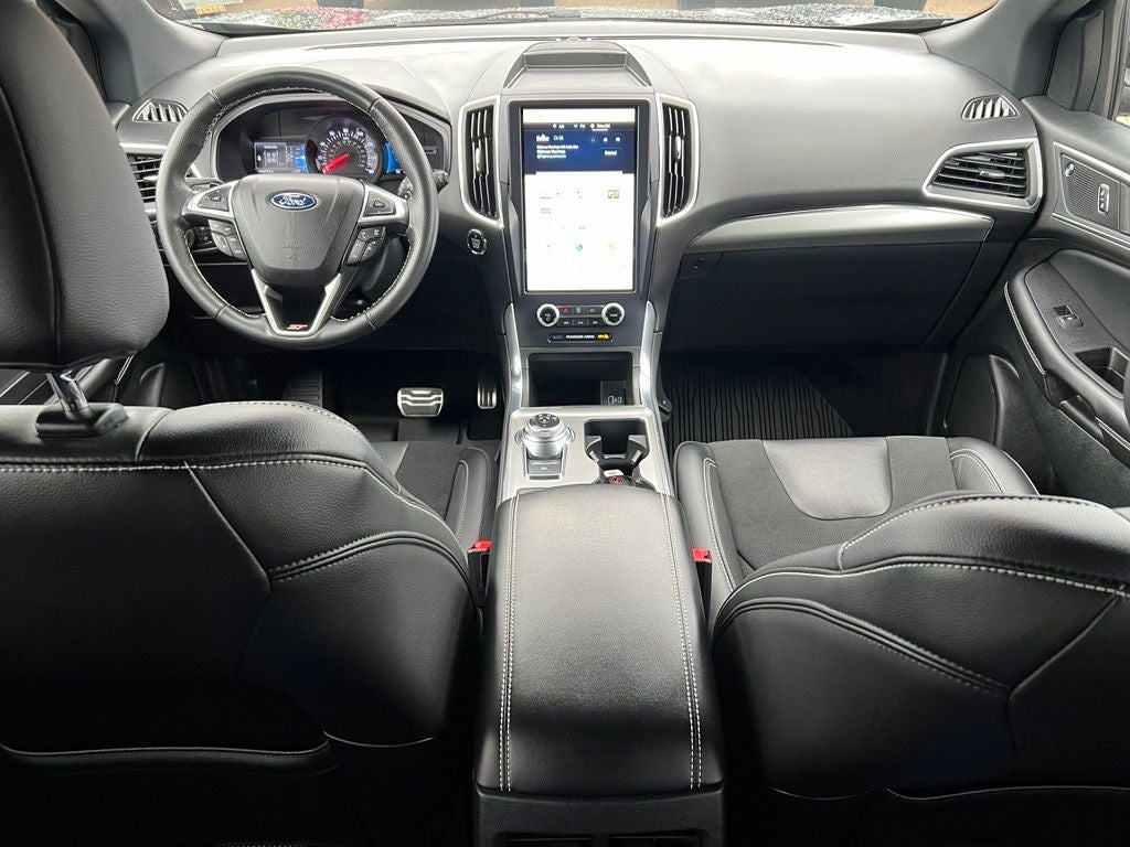 2022 Ford Edge ST