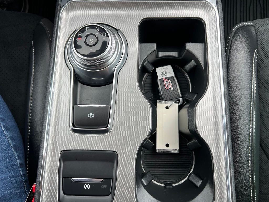 2022 Ford Edge ST