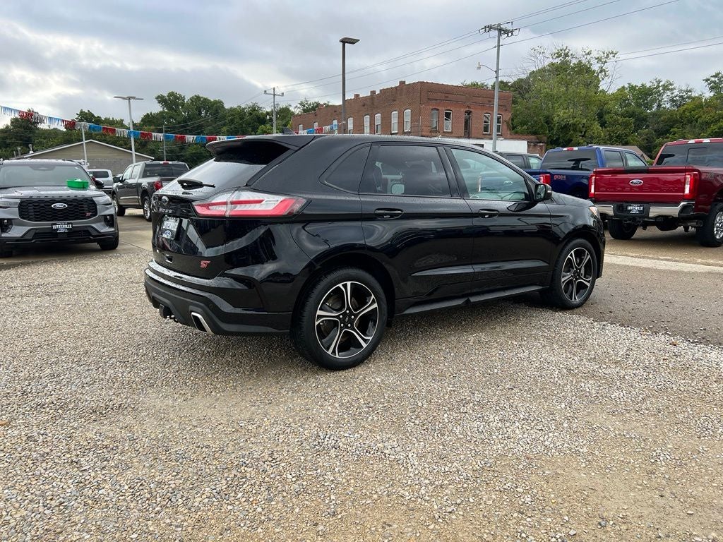 2022 Ford Edge ST