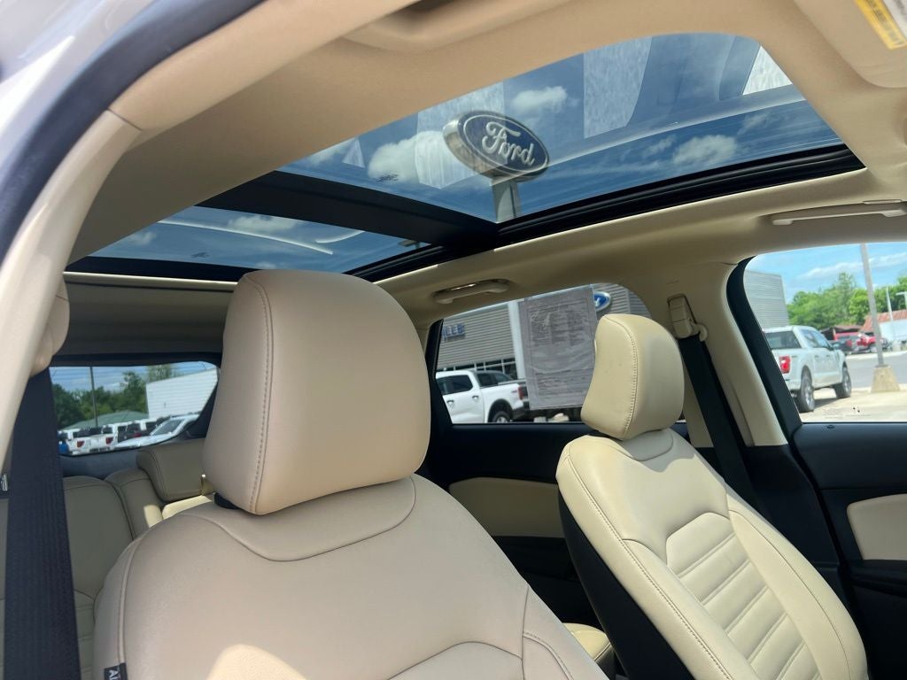 2022 Ford Edge SEL