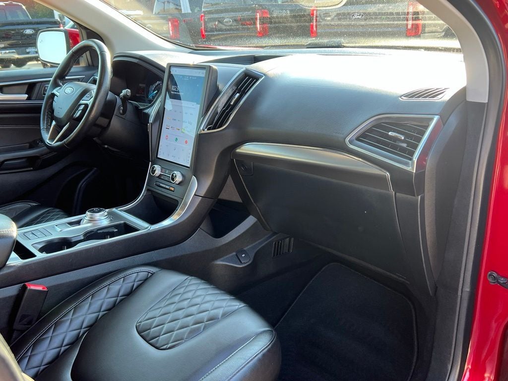 2023 Ford Edge Titanium