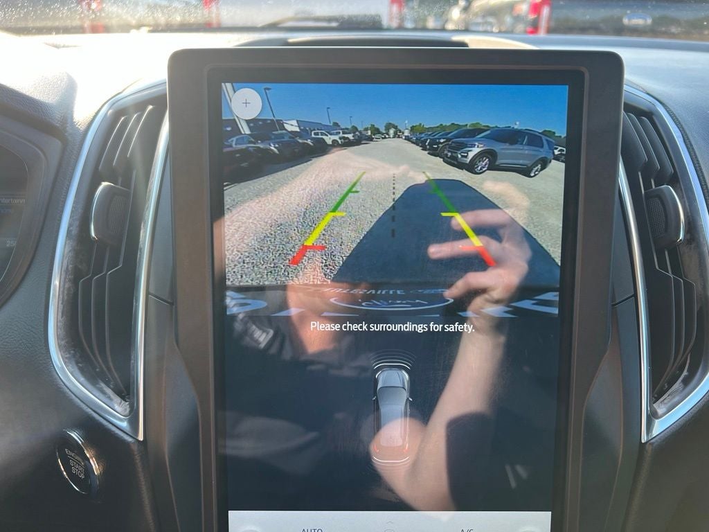 2023 Ford Edge Titanium
