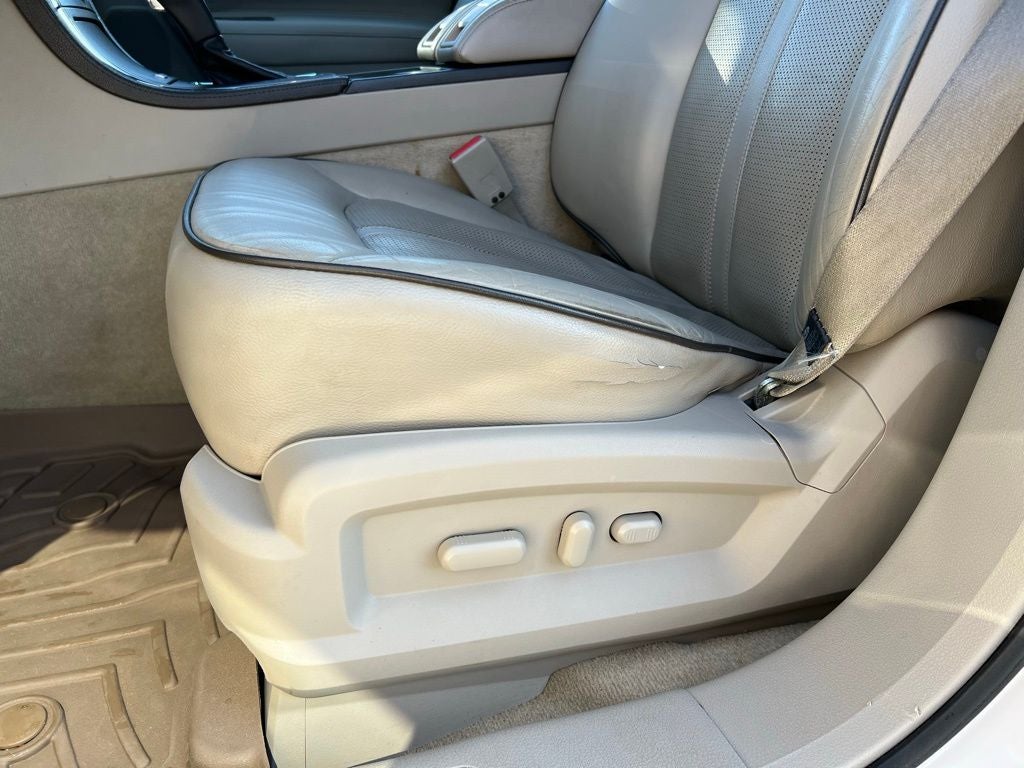 2013 Lincoln MKX Base