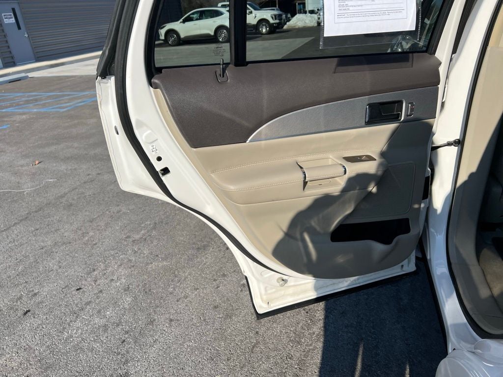 2013 Lincoln MKX Base