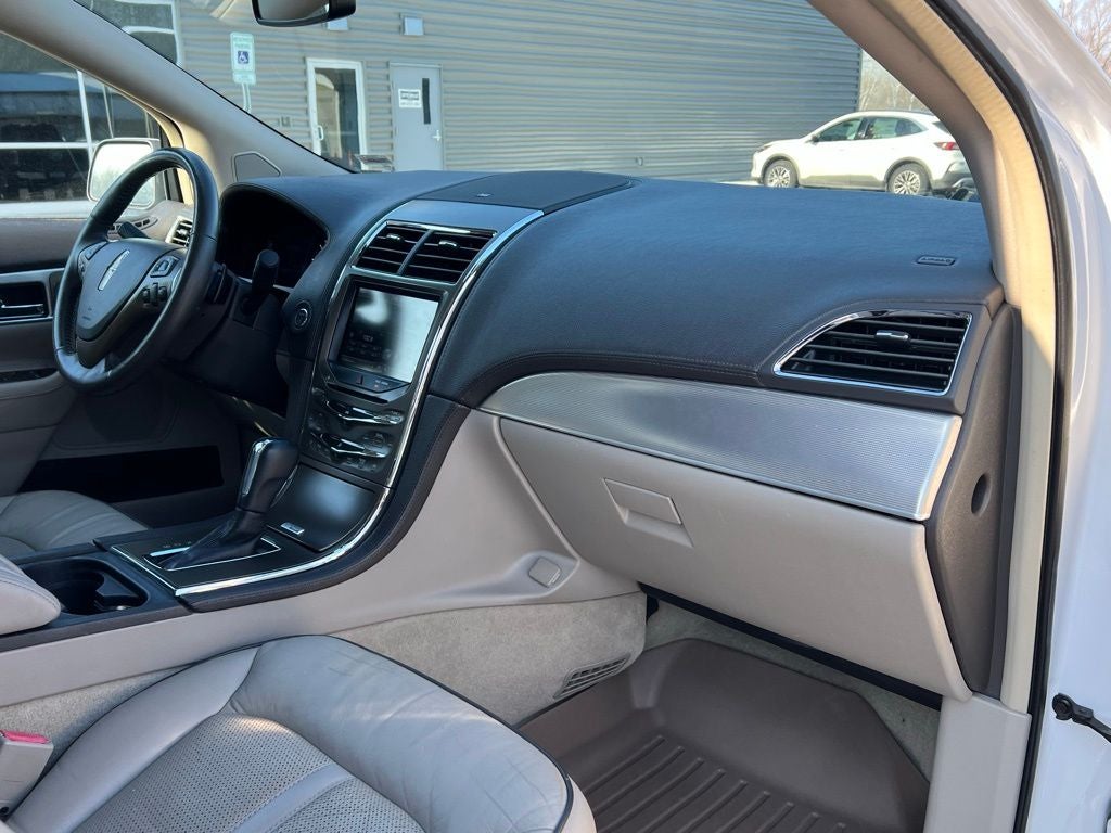 2013 Lincoln MKX Base