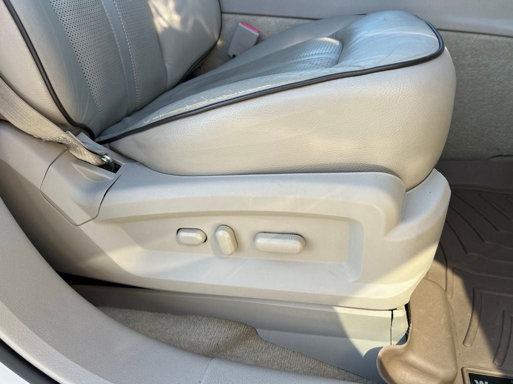 2013 Lincoln MKX Base