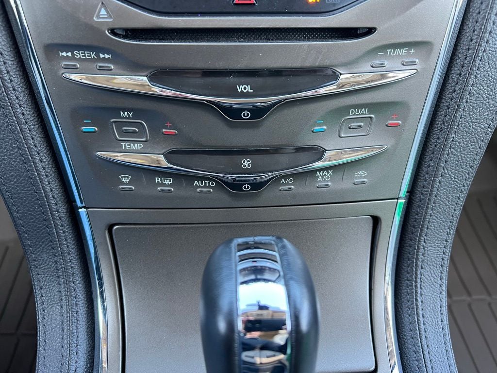 2013 Lincoln MKX Base