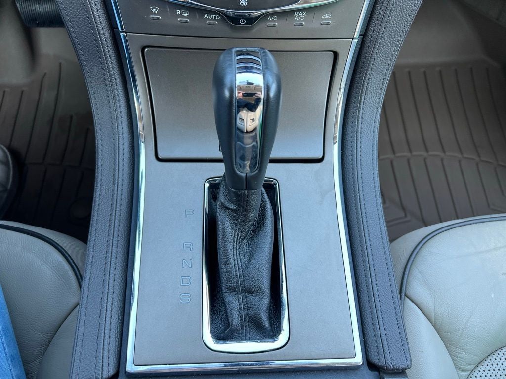 2013 Lincoln MKX Base