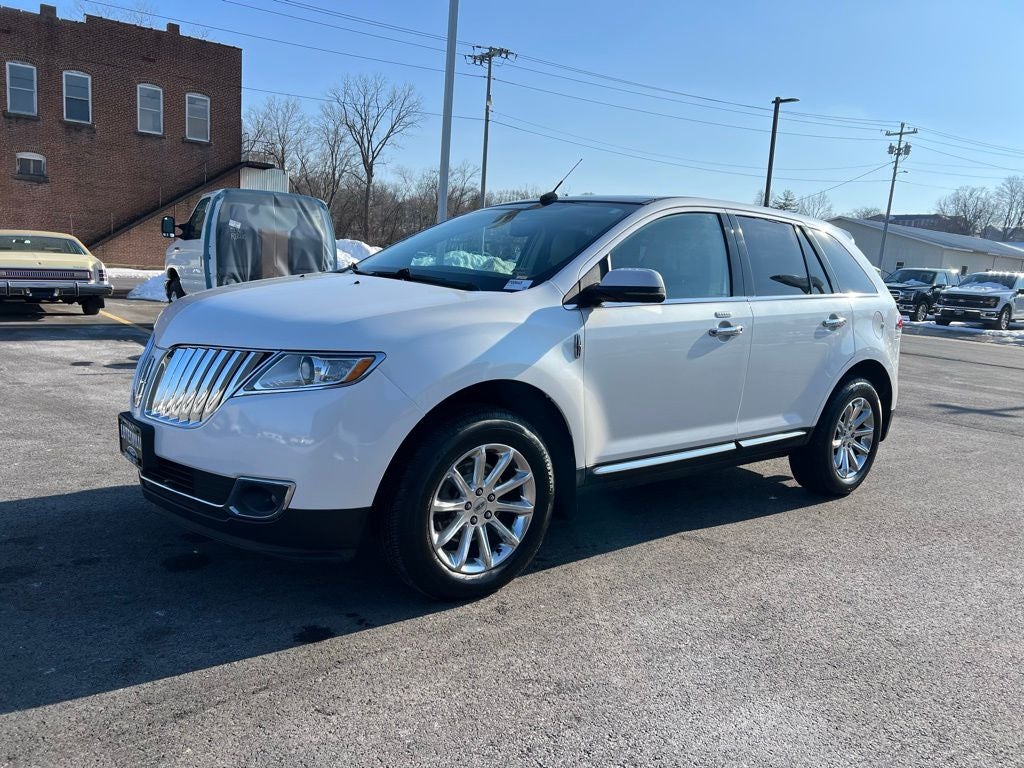 2013 Lincoln MKX Base