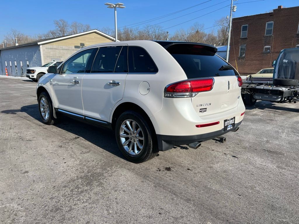 2013 Lincoln MKX Base