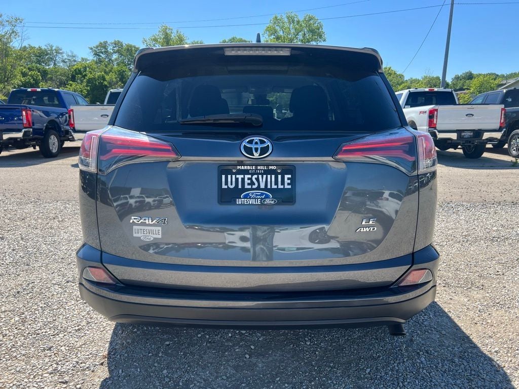 2018 Toyota RAV4 LE