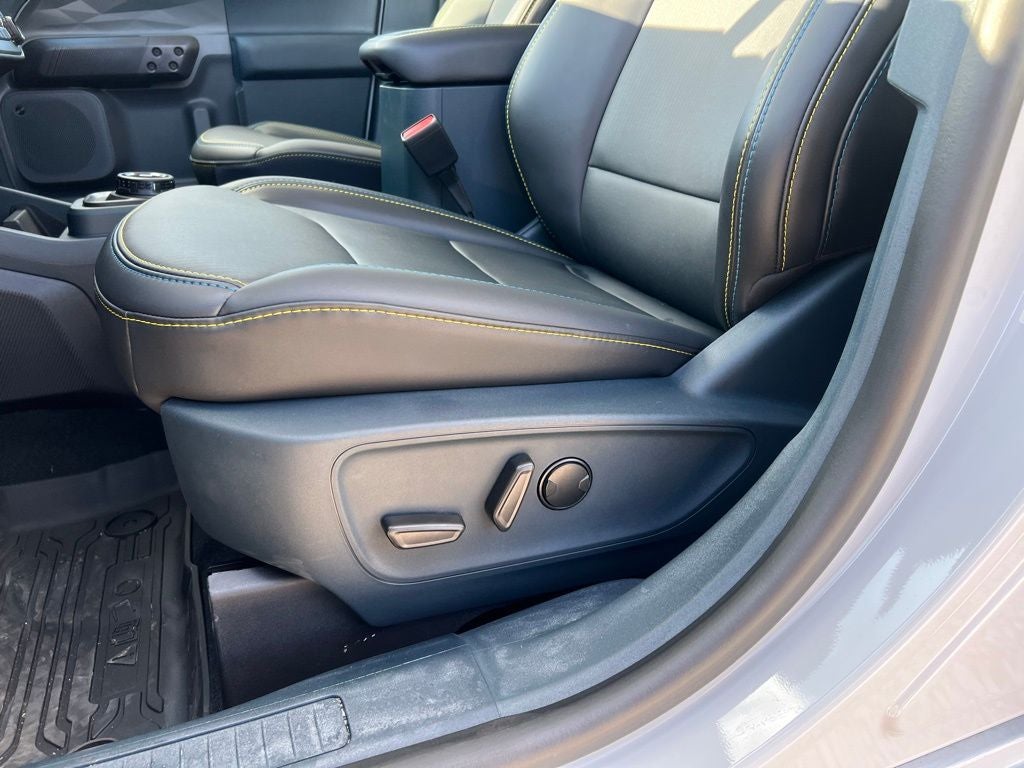 2025 Ford Maverick Lobo High