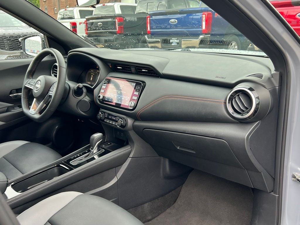 2024 Nissan Kicks SR