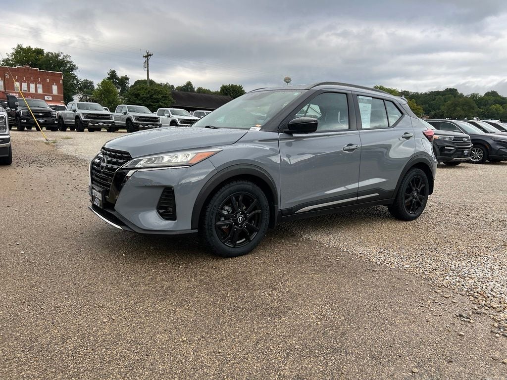 2024 Nissan Kicks SR